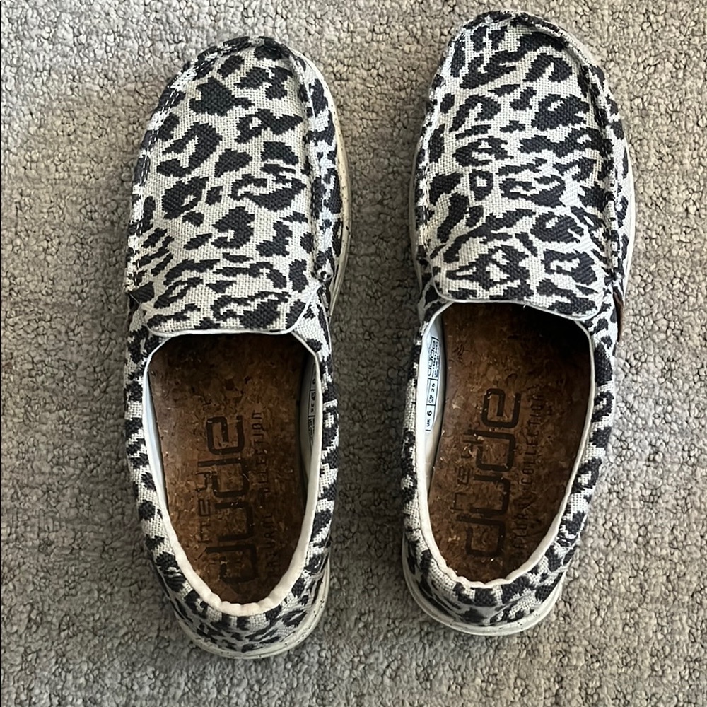 Leopard Print Women’s Hey Dudes 8